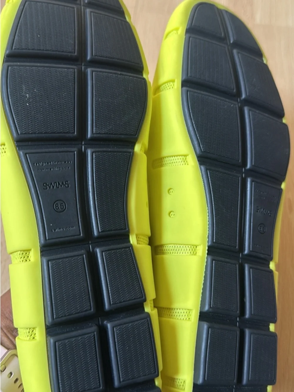 Swims Lime Loafers Mens size 8.5
